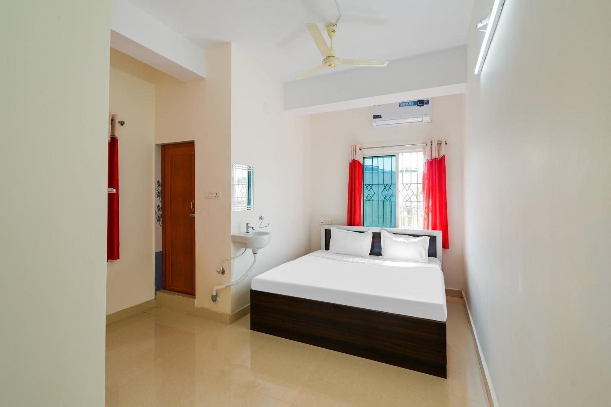 Hotel O Prateek A Residency Бхубанешвар Екстериор снимка