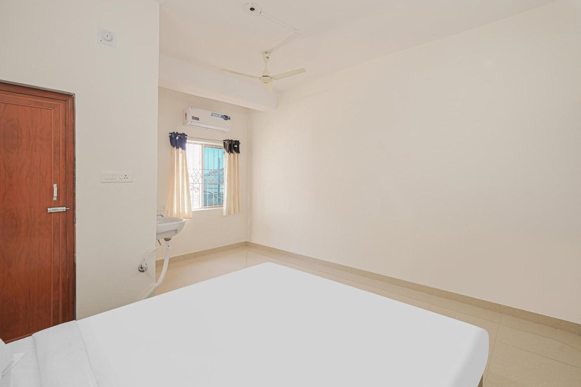 Hotel O Prateek A Residency Бхубанешвар Екстериор снимка